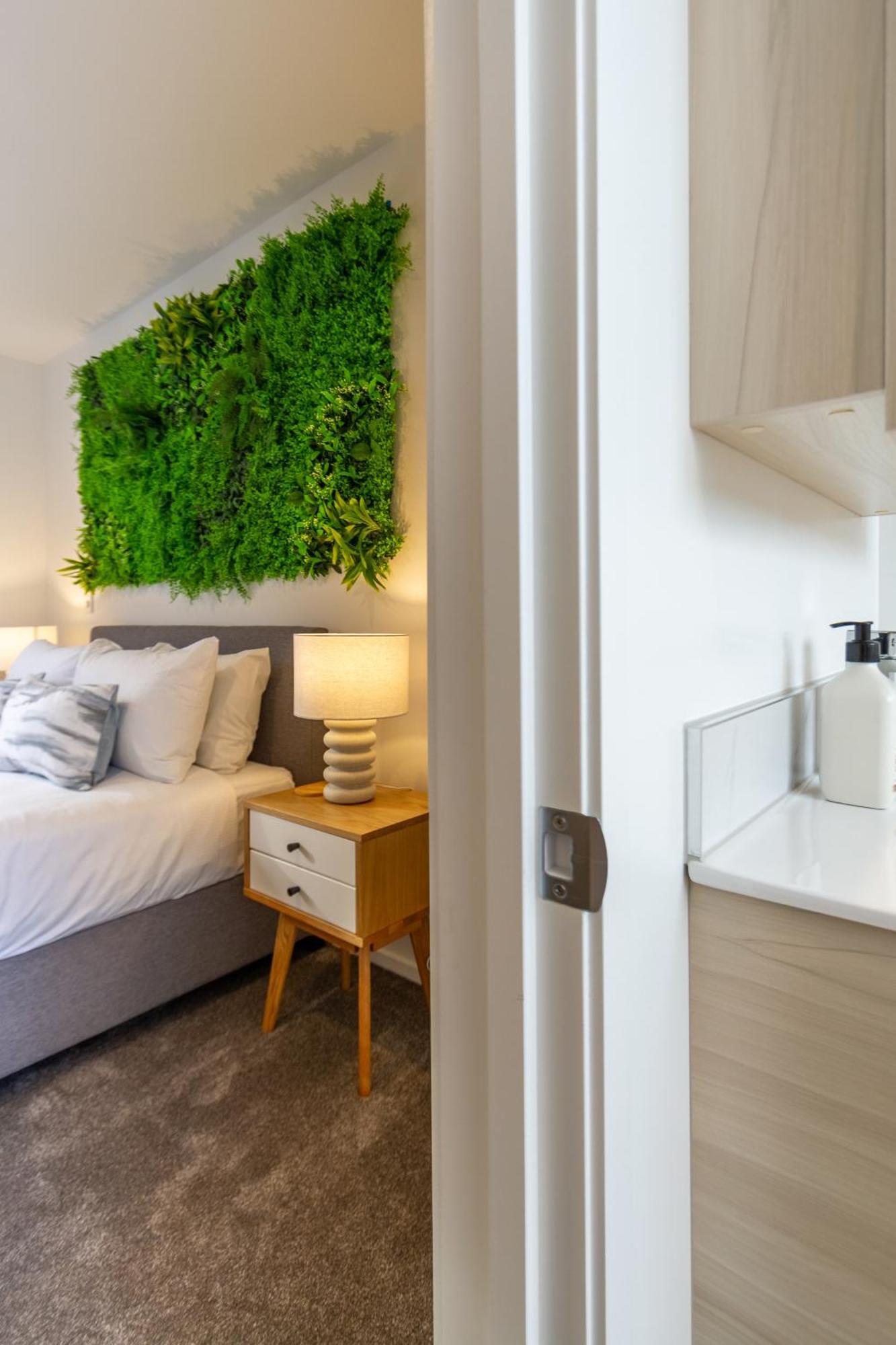 Cashel Street Hideaway 2 Bed 2 Bath Apartment Крайстчърч Екстериор снимка