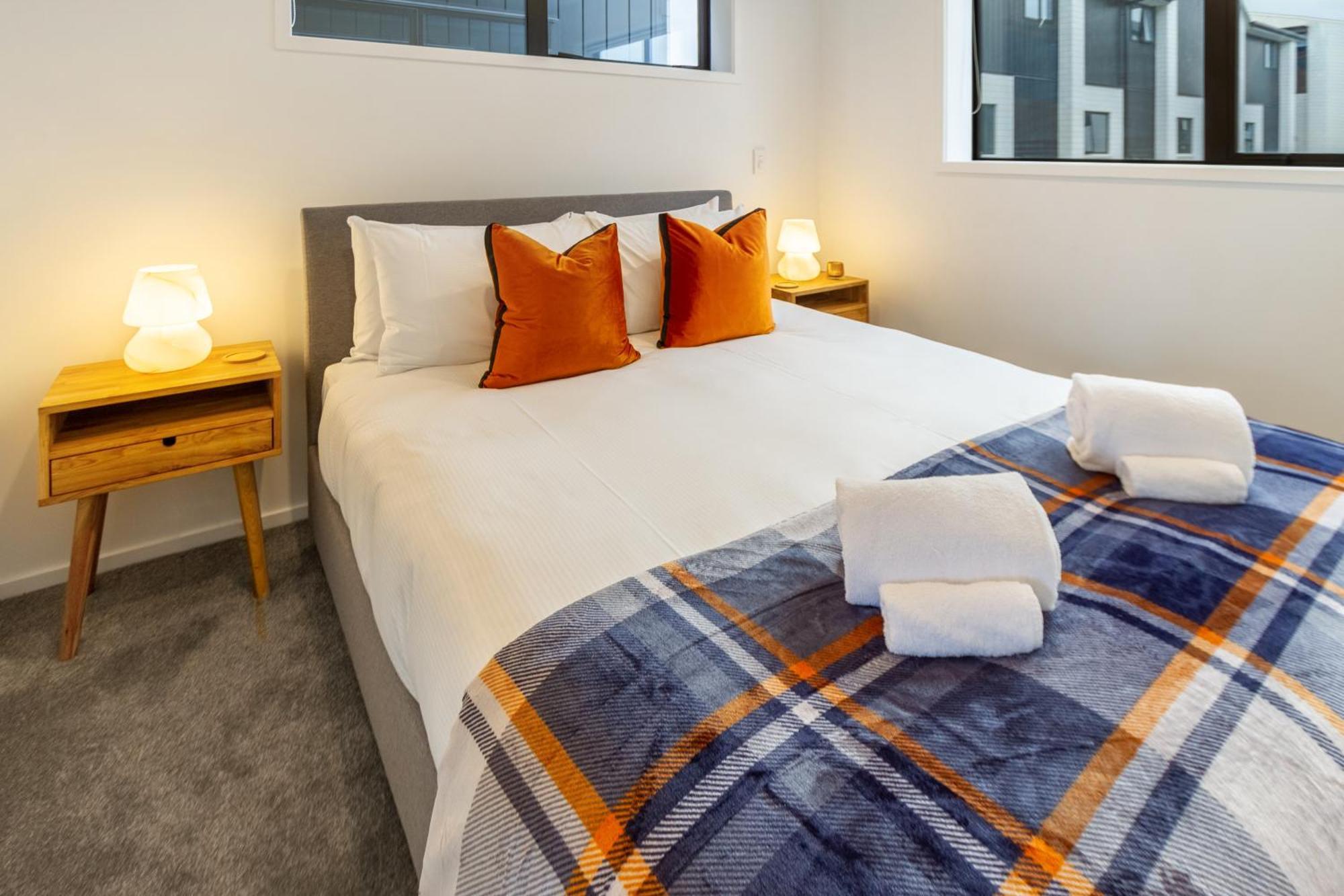 Cashel Street Hideaway 2 Bed 2 Bath Apartment Крайстчърч Екстериор снимка
